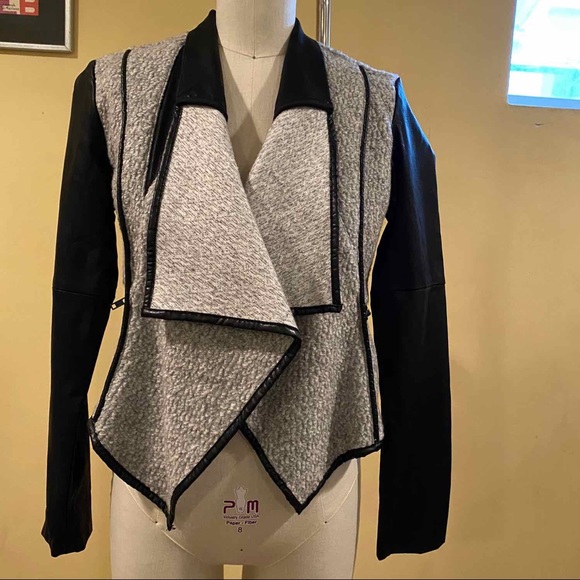 Blank NYC Grey Wool Jacket with Vegan Leather Detailing and Sleeves - Picture 6 of 12